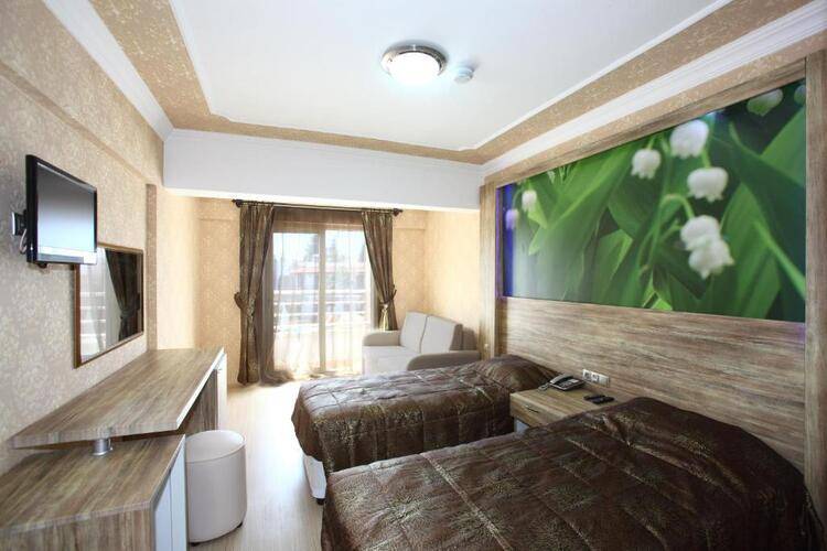 Delfi Hotel & Spa