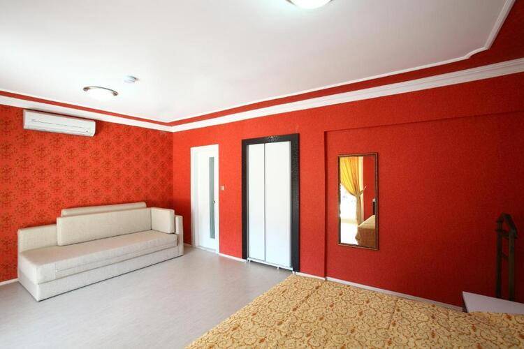 Delfi Hotel & Spa