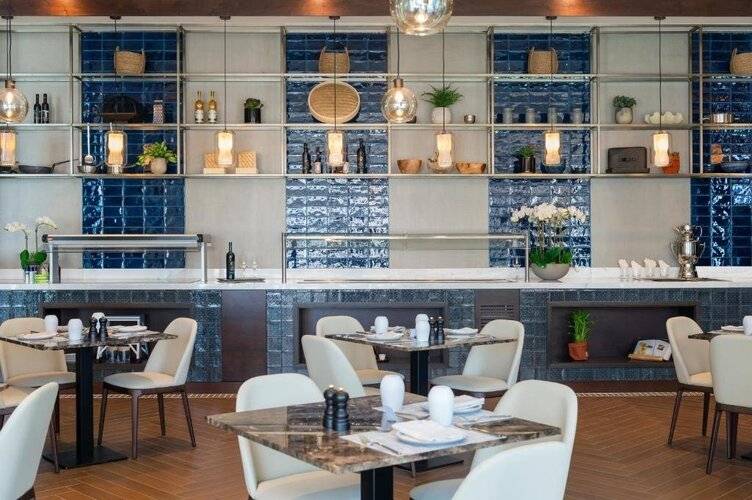 Jumeirah Living Marina Gate Hotel and Apartments