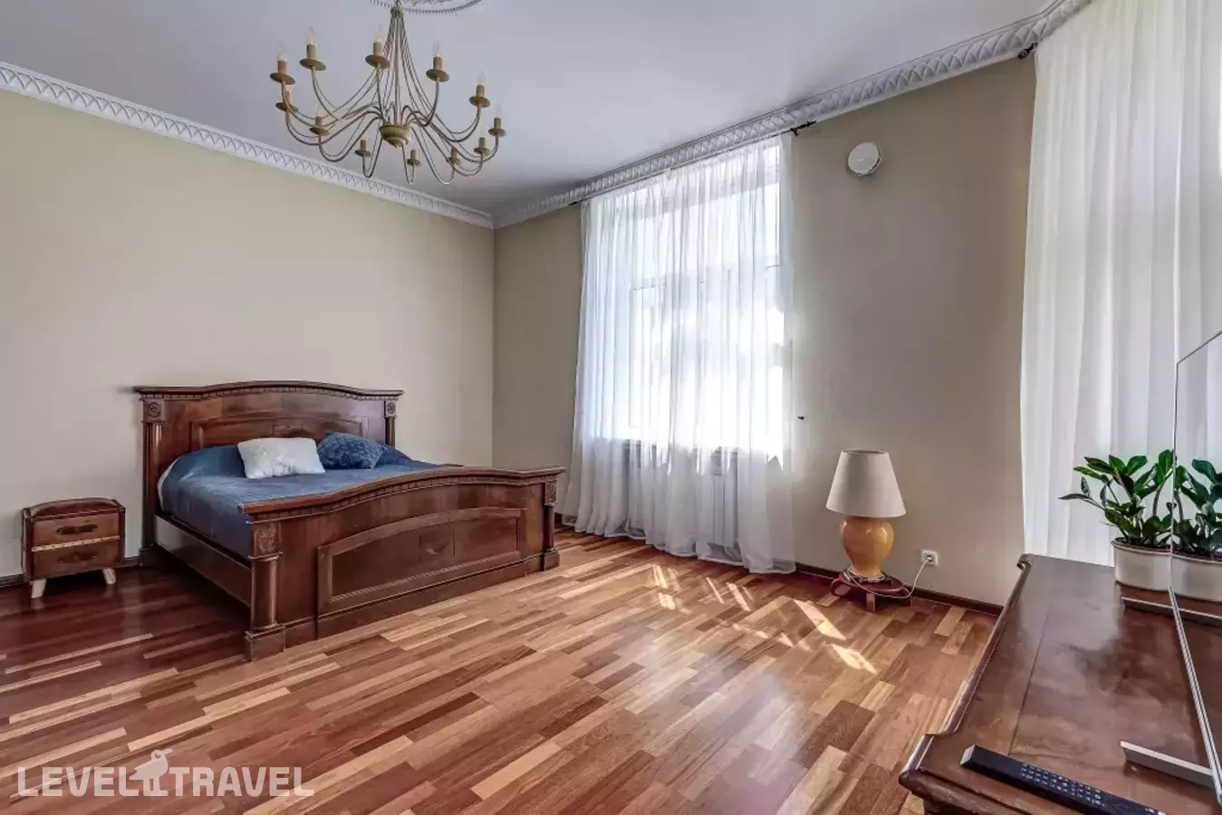 Апартаменты солнечная студия с круглым балконом