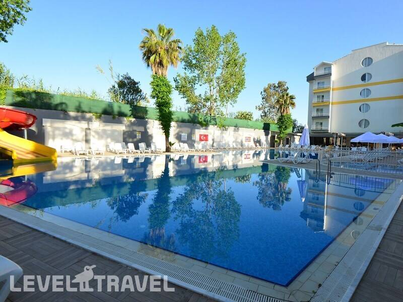 Фотография Q Ella Beach Side (Ex.Shima Beach Hotel Ex.Orange Paradise)