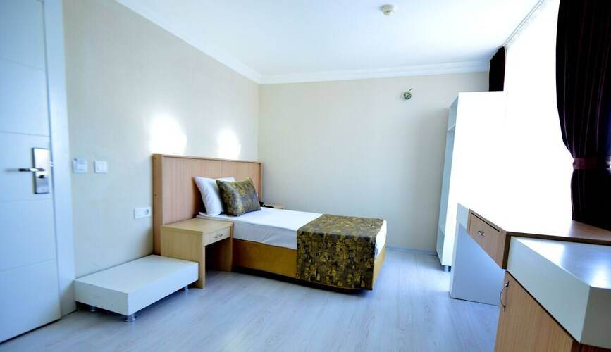 Q Ella Beach Side (Ex.Shima Beach Hotel Ex.Orange Paradise)