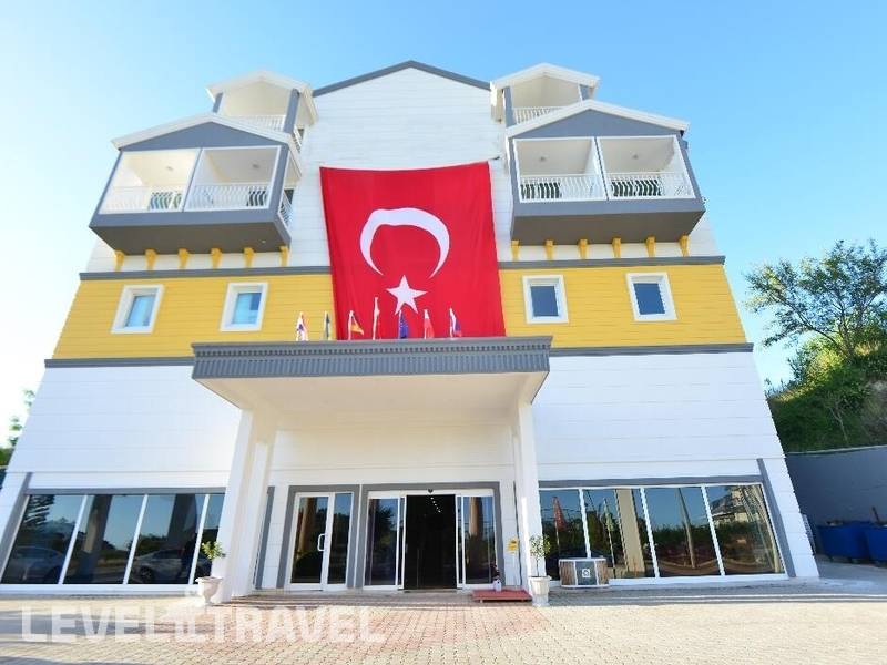 Фотография Q Ella Beach Side (Ex.Shima Beach Hotel Ex.Orange Paradise)