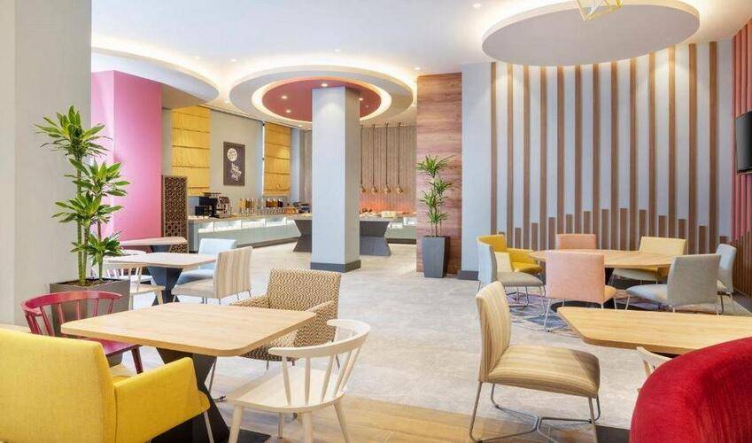 Hampton By Hilton