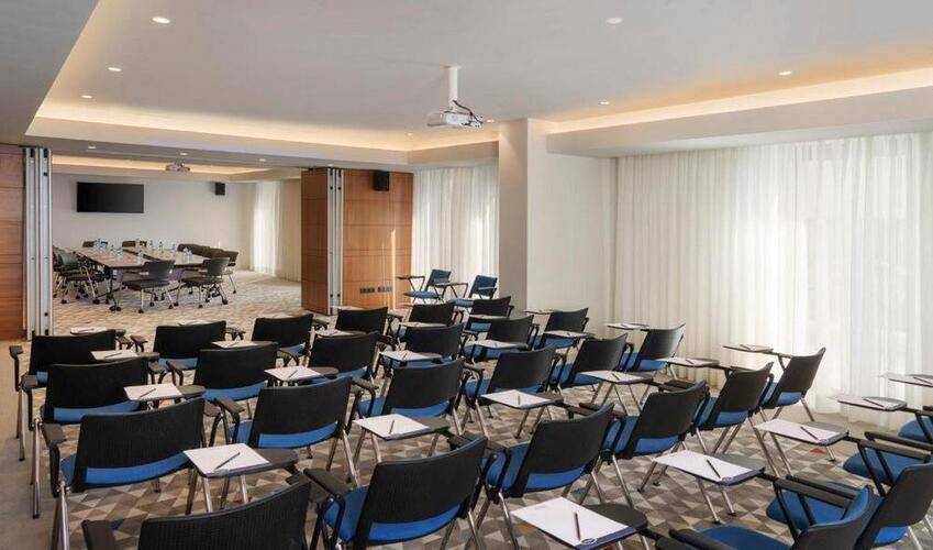 Hampton By Hilton