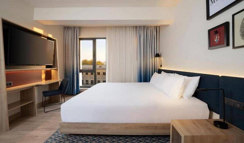 Hampton By Hilton