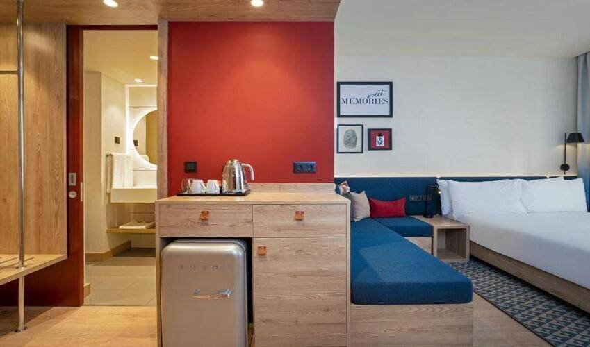 Hampton By Hilton