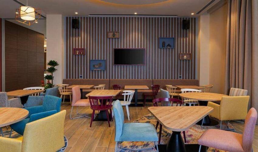 Hampton By Hilton