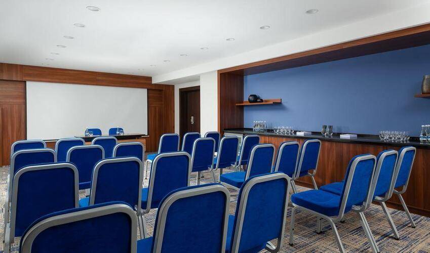 Courtyard By Marriott