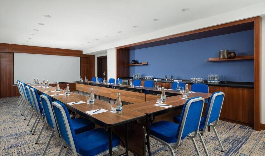 Courtyard By Marriott