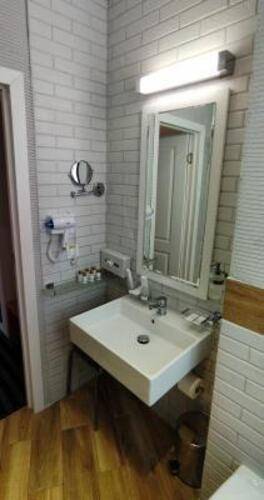 Отель Геркулес
