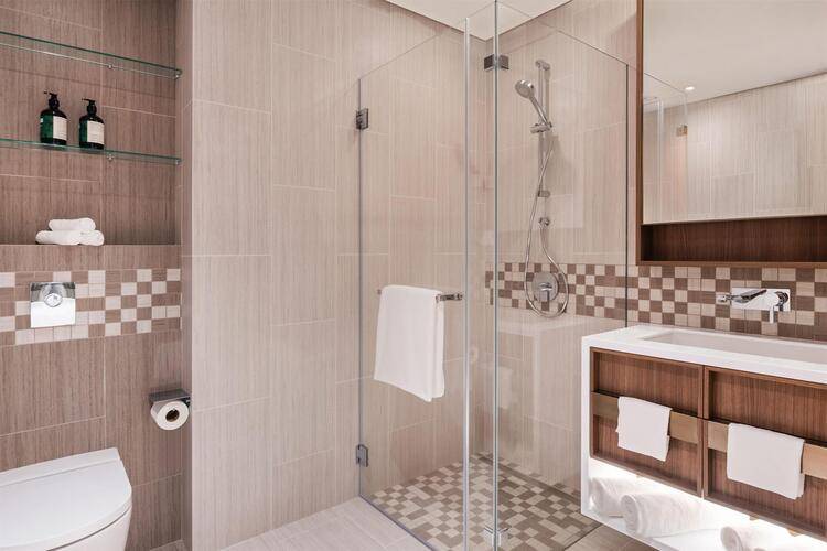 Staybridge Suites Dubai Al Maktoum Airport Hotel
