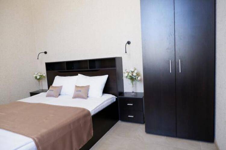 Travel Hotels Набережная (Трэвел Хотелс)