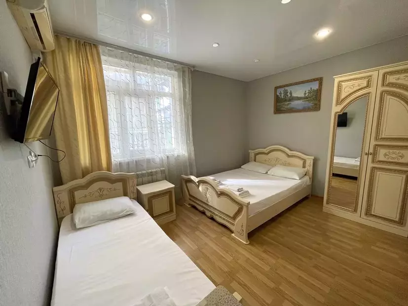 Отель Кристи
