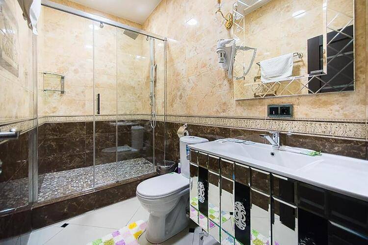 Отель Рай