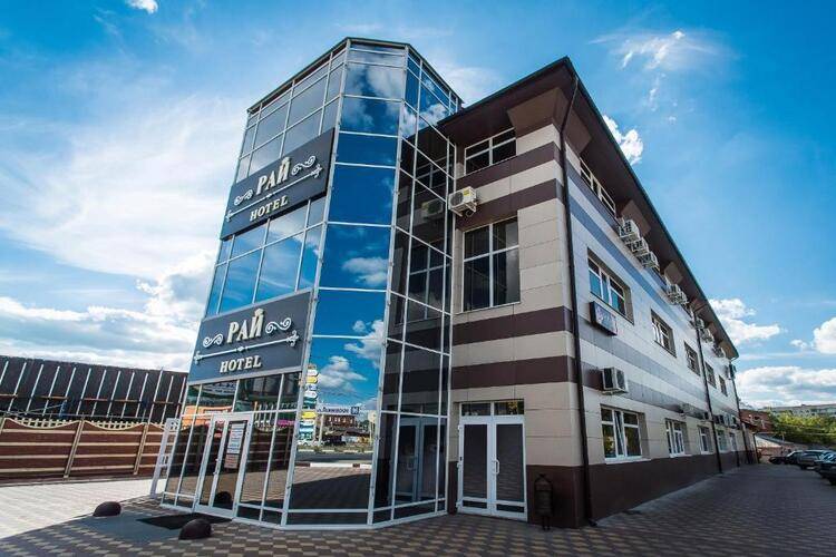 Отель Рай