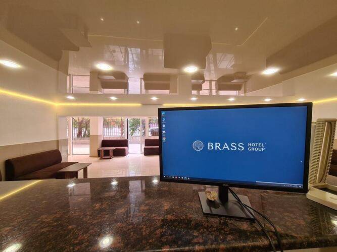 Гостиница Brass Familly (Брасс Фэмили)