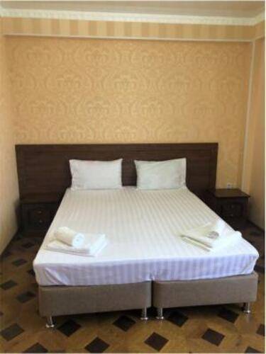 Residence Hotel & Hostel