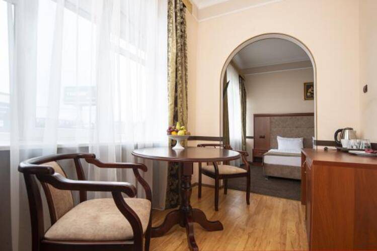 Bridge Hotel (Бридж Отель)