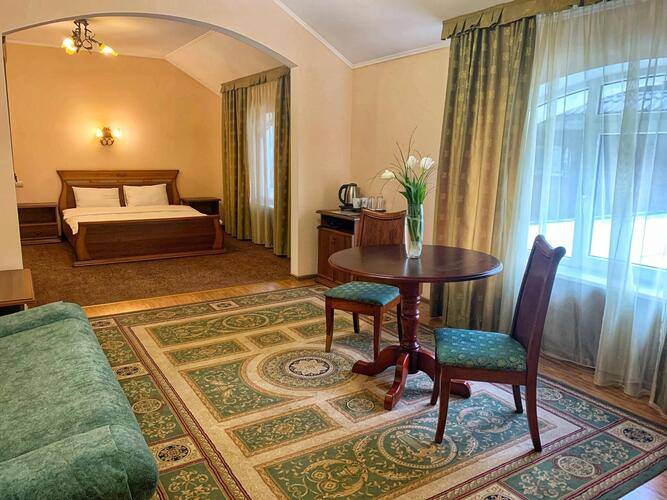 Bridge Hotel (Бридж Отель)