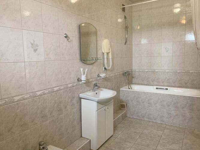 Bridge Hotel (Бридж Отель)