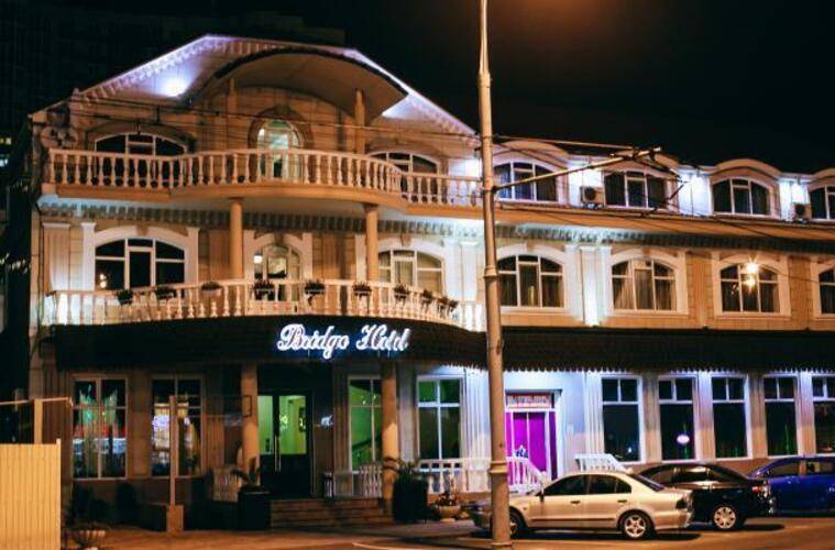 Bridge Hotel (Бридж Отель)