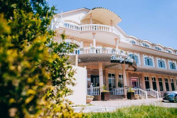 Bridge Hotel (Бридж Отель)