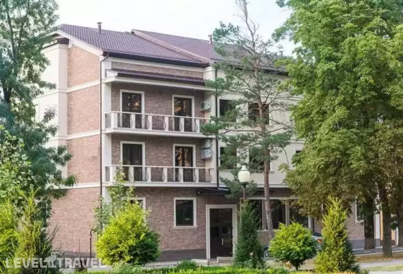 Очаровательная поляна