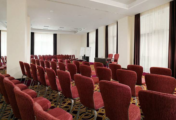 Cort Inn Nizhny Novgorod City Center (Бывш. Courtyard Nizhny Novgorod City Center)