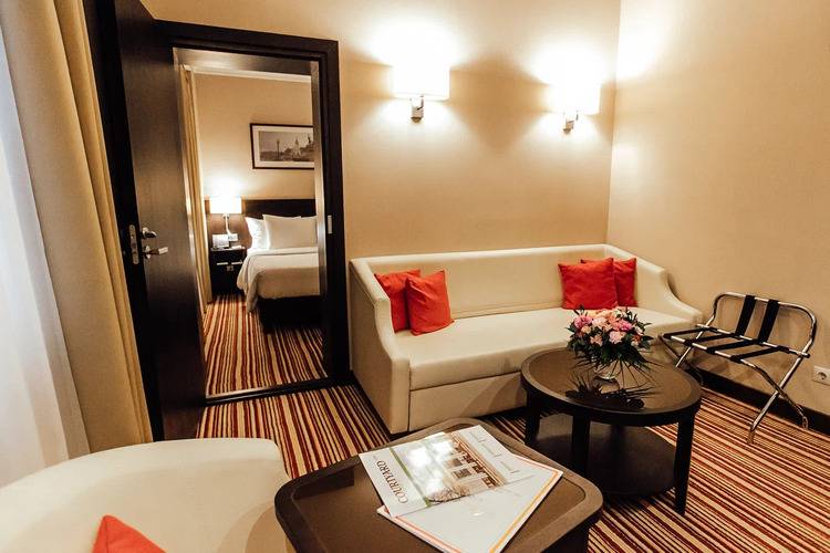 Cort Inn Nizhny Novgorod City Center (Бывш. Courtyard Nizhny Novgorod City Center)