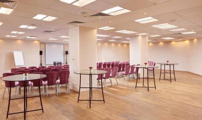 Отель Кортъярд Нижний Новгород Сити Центр (Courtyard Nizhny Novgorod City Center)