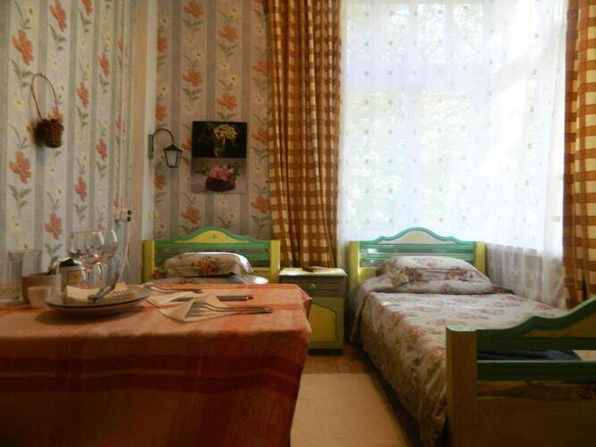 Флигель