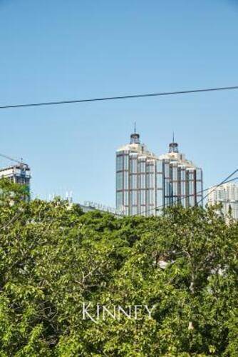 Kinney sea view hotel (Кинни)