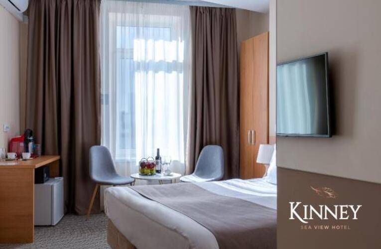 Kinney sea view hotel (Кинни)