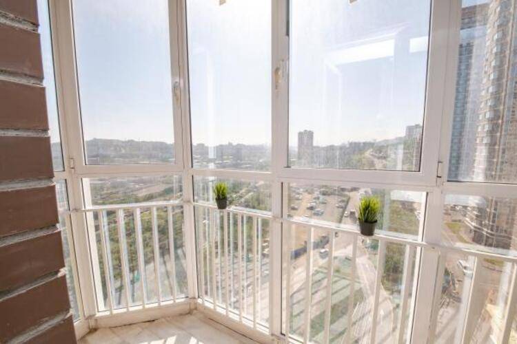 Top house на Нейбута 4