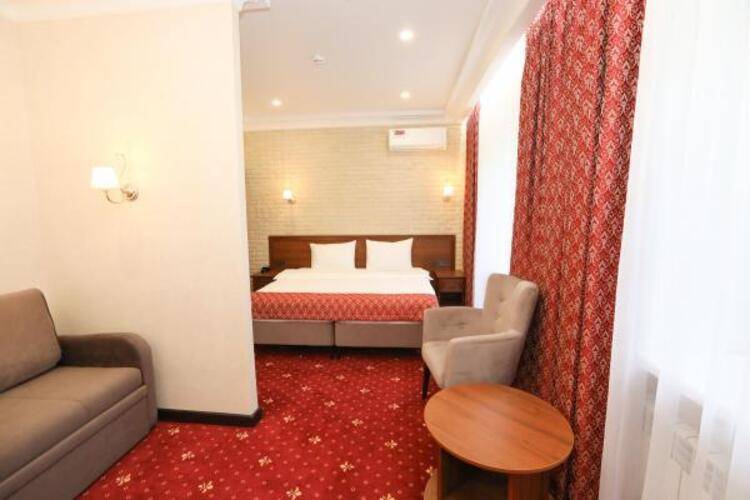 Royal Park Hotel