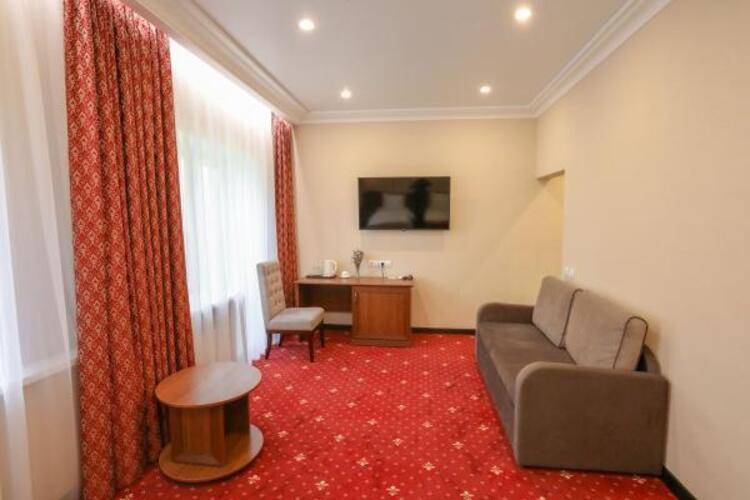 Royal Park Hotel