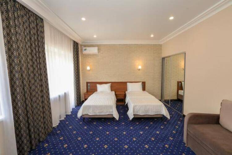 Royal Park Hotel