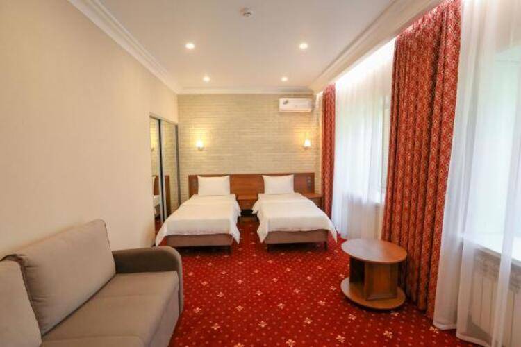 Royal Park Hotel
