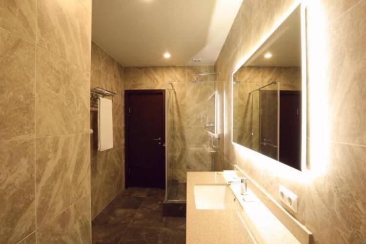 Royal Park Hotel