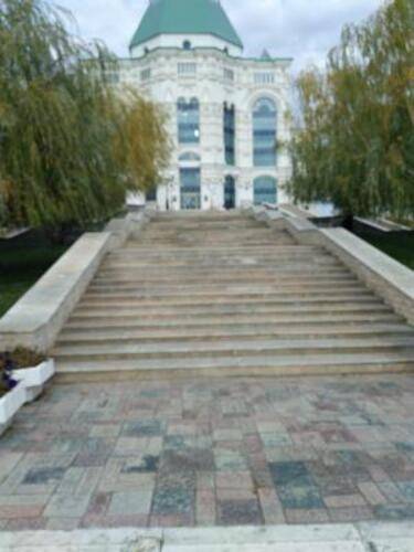 Театральная