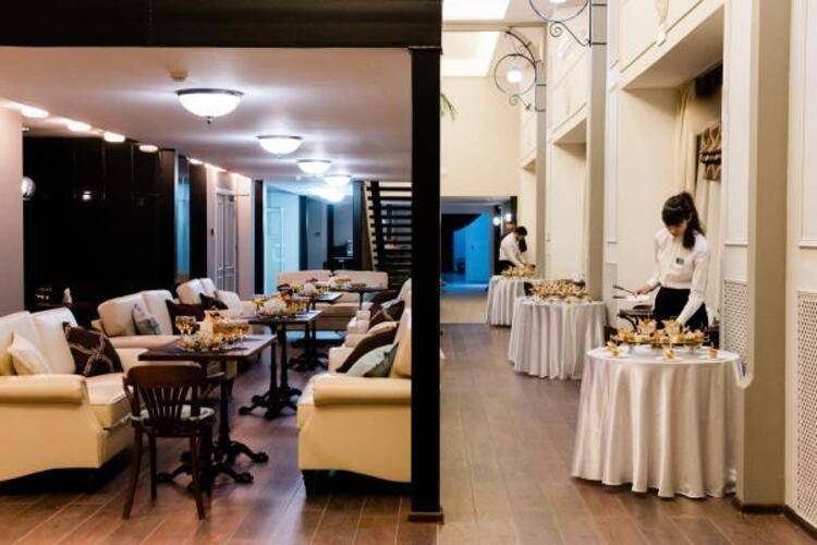 Театральная