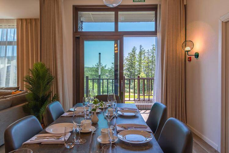 SUNRISE HILL apart hotel (Санрайз хилл)