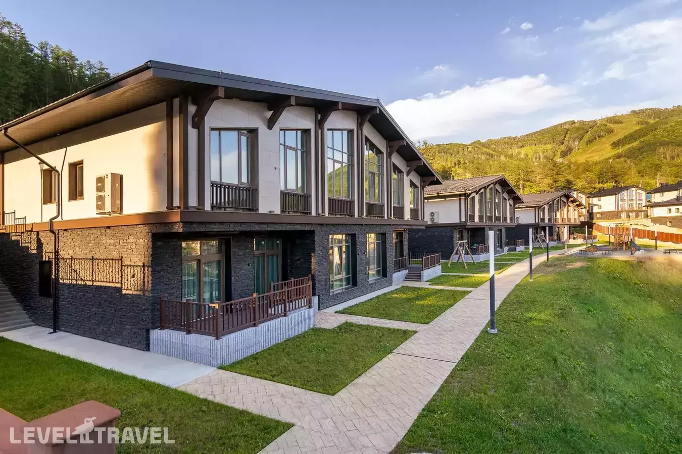 SUNRISE HILL apart hotel (Санрайз хилл)