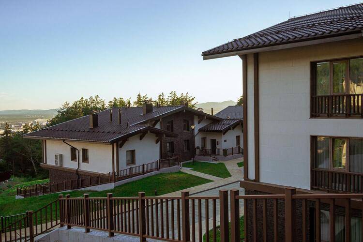 SUNRISE HILL apart hotel (Санрайз хилл)
