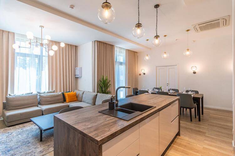 SUNRISE HILL apart hotel (Санрайз хилл)