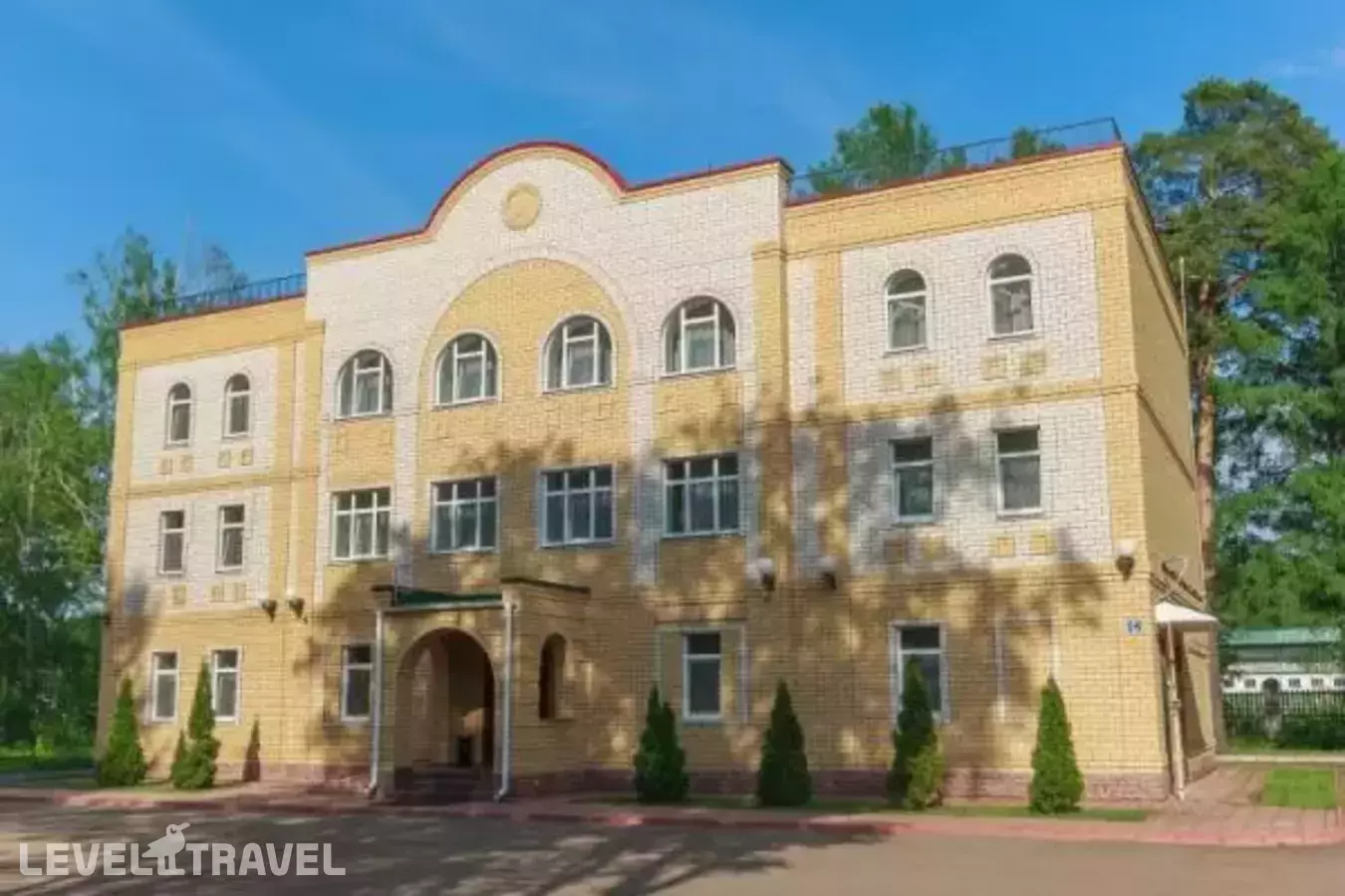 Парк отель Аристократъ