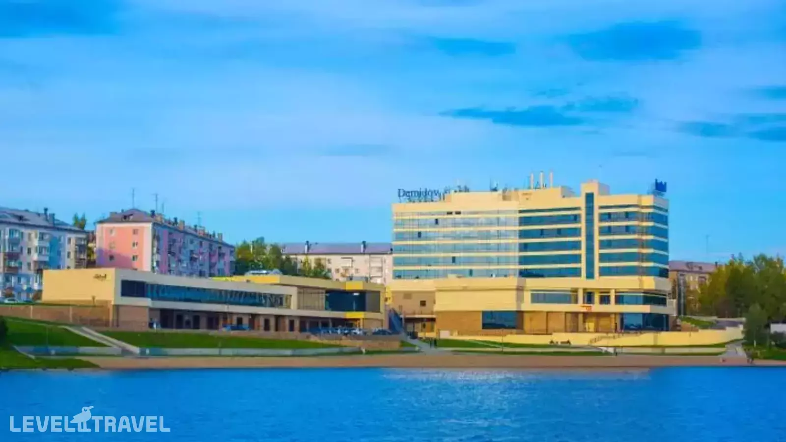 Demidov Plaza (Демидов Плаза)