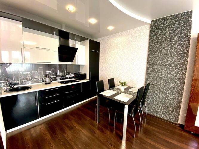 Home Hotel (Хоум Отель) на Притомском 7/5