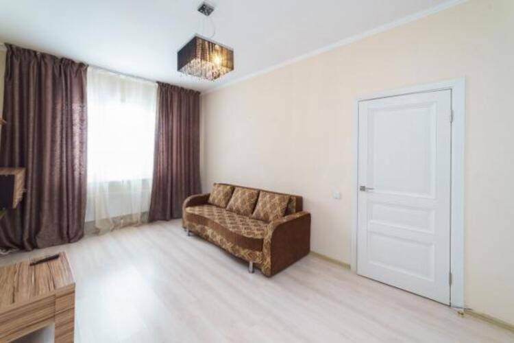 Home Hotel (Хоум Отель) на Притомском 7/5